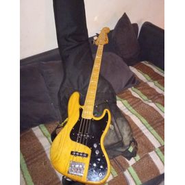 Guitare Fender Basse Jazz