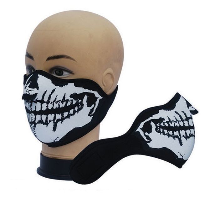 Bandana Pirate Noir Et Blanc, Tête De Mort Chez DeguizFetes