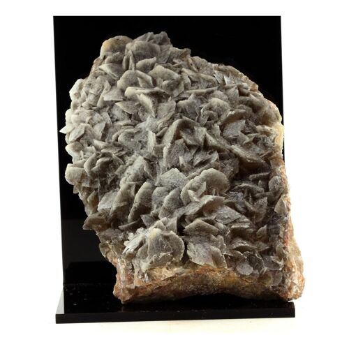 Calcite. 2349.5 Ct. Lamalou Les Bains, Hérault, France.