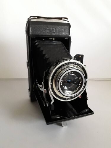 ZEISS IKON IKONTA 521/2 OBJECTIF NOVAR 105/4,5