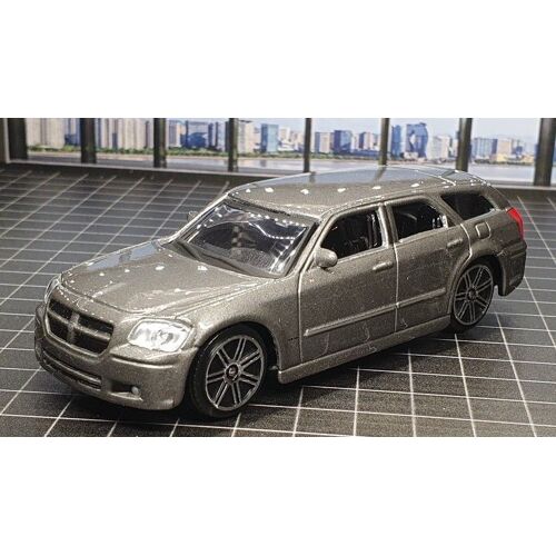 Miniature Dodge Magnum (1/43)