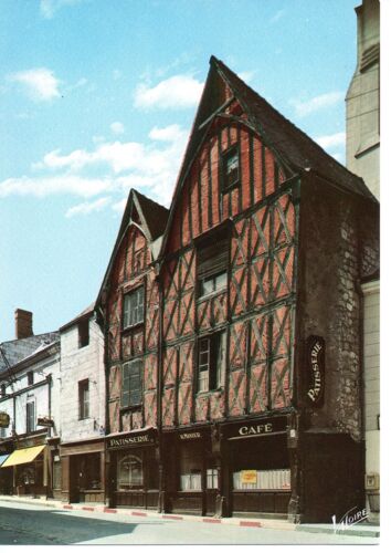 41 En Touraine, Montrichard, Maisons Anciennes Rue Nationale (Commerces Café, Pâtisserie)