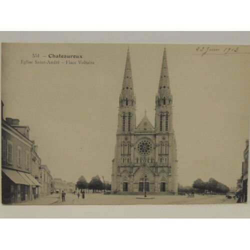 Châteauroux : L'eglise Saint-André Et La Place Voltaire ( Animation )