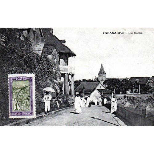 Carte Postale Ancienne, Madagascar, Tananarive, La Rue Guillain Animée