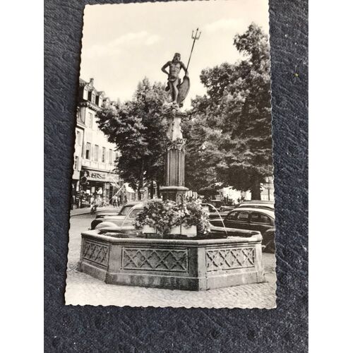 Carte Postale D’Offenbourg Allemagne .La Fontaine De Neptune