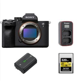 Sony A7 IV 33 Mpix Body + LCAGOLD320G-RNENC carte mémoire - Noir