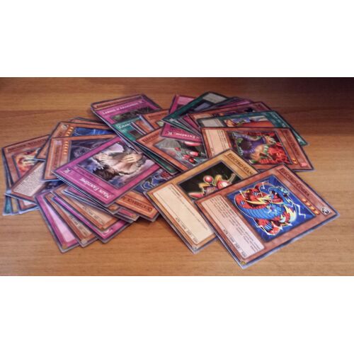 Lot De 80 Cartes  Yu Gi Oh