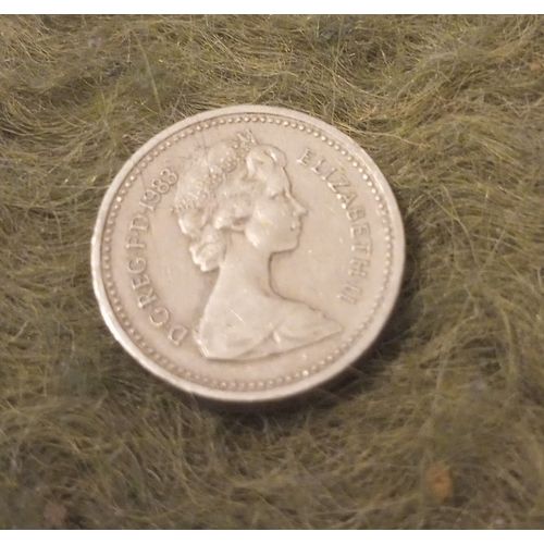 One Pound 1983