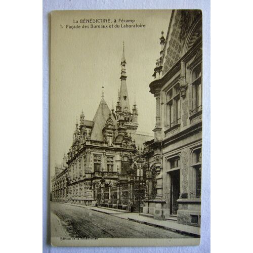 Cpa Originale La Bénédictine À Fécamp 1 Façade Des Bureaux Et Du Laboratoire