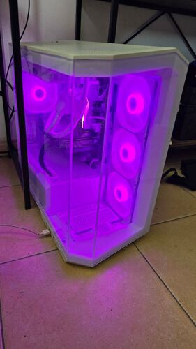 Pc gaming i7 12700kf, Raden Rx 7600xt 16gb, 32gb ram ddr5 5600