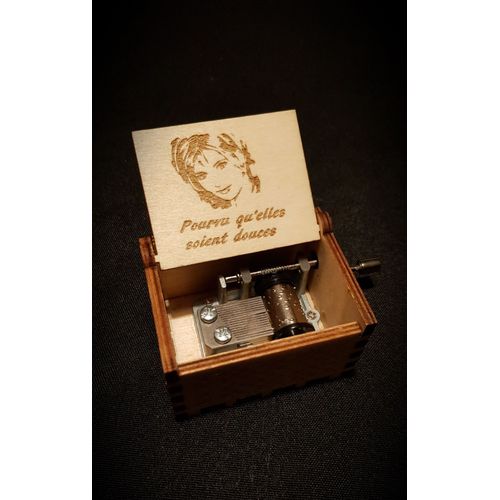 Boîte À Musique En Bois Mylène Farmer - Pourvu Qu'elles Soient Douces - Personnalisable