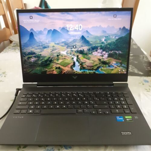 Victus by HP 16-d0016sf - 16.1" Intel Core i5-11400H - 2.7 Ghz - Ram 8 Go - SSD 512 Go