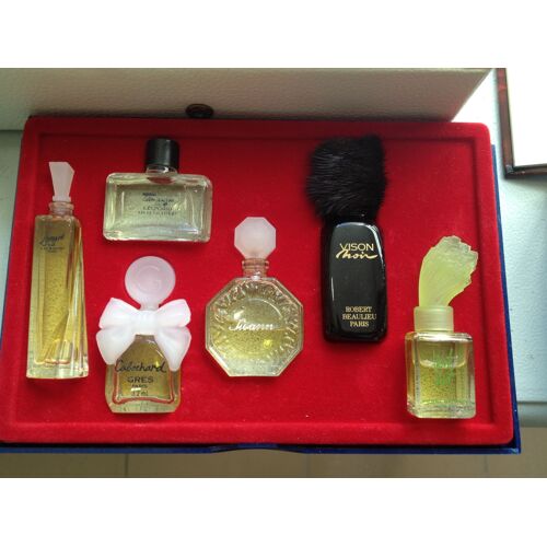 Coffret "Les Meilleurs Parfums De Paris" Miniatures