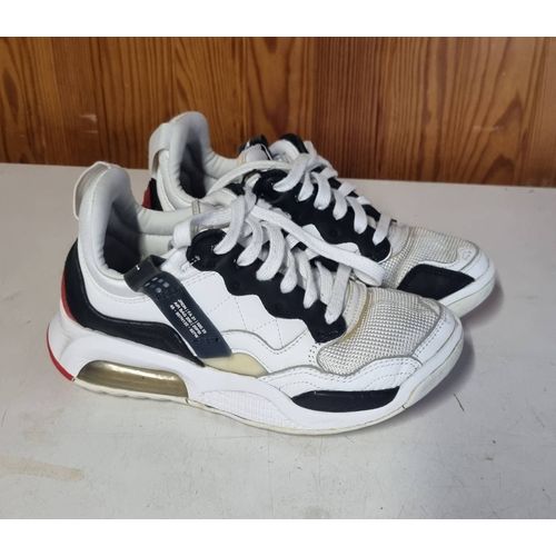 Basket Femme Nike Air Jordan Ma2 Taille 38