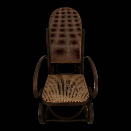 Rockingchair ancien en bois courb avec cannage marron