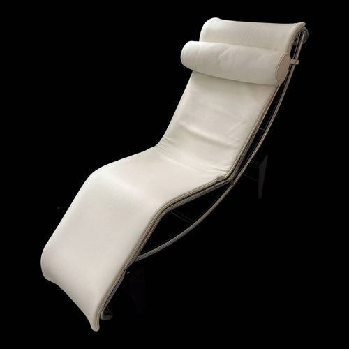 Chaise Longue Le Corbusier Lc4 Cassina Cuir Blanc Structure Chrome Blanc
