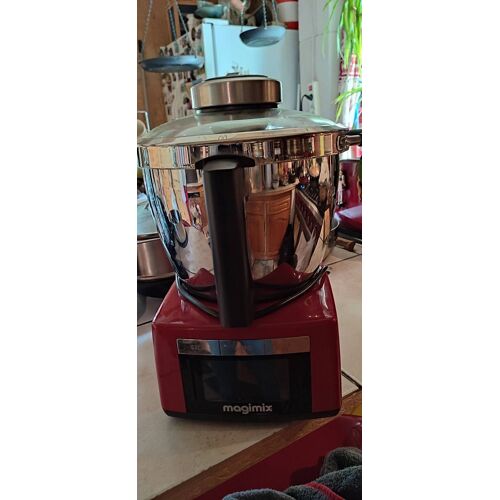 Robot cuiseur Cook Expert Magimix - Cuisson vapeur, râpe légumes - Rouge