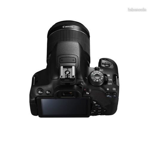 Canon EOS 700D Reflex 18.0 MPIX + Objectif EF-S 18-55 mm IS STM
