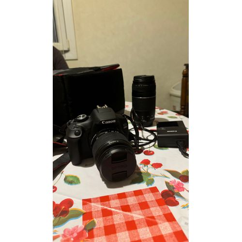 Canon EOS 2000D 24.1 mpix + Objectif et sac de transport