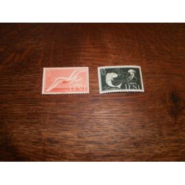 2 Timbres De Ifni, Colonie Espagnole Rattachée  Au Rio Del Oro.