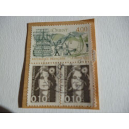 Timbres "Lot De 3 Timbres :Deux Marianne Et L'orient 1992."