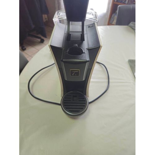 Machine à thé Nestlé