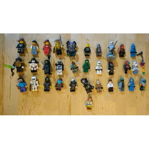 Lot de 31 figurines LEGO, Star Wars, Ninjago...