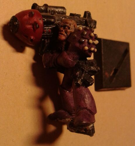 Figurine Plomb Peint Fantassin Avec Bazooka Warhammer 40000