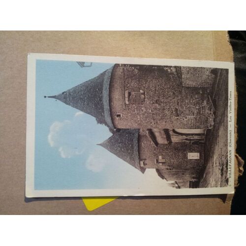 Villefagnan (Charante) Les Vieilles Tours