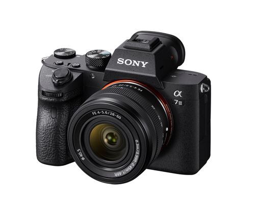 Pack Fnac Sony Alpha 7 III hybride 24.2 MPIX Noir + Objectif FE 28-60mm f/4-5.6 + Objectif FE 50mm f/1,8 + Batterie additionnelle Sony NP-FZ100