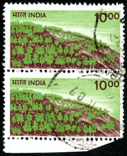 Deux Timbres Oblitérés India, 10.00