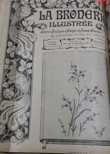 La Broderie Illustrée - Journal Artistique Et Pratique De Travaux Féminins, 6e Année, N°43 (25 Octobre 1903) : Couverture De Livre / Dentelle Pour Surplis Et Encadrement De Dessus De Lit / Deux(...)