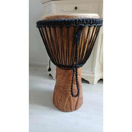 Djembé Africain En Bois Sculpté