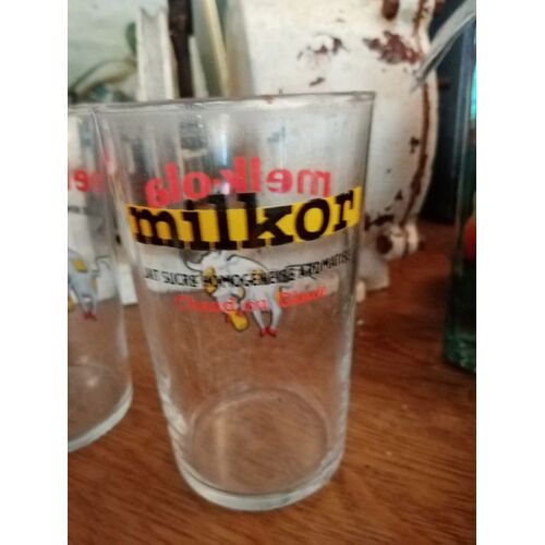 2 Verres Milkor Melk Ola 11 Cm De Haut Très Bon État