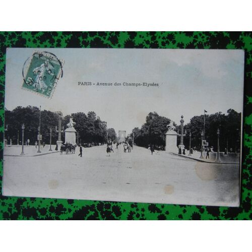Paris - Avenue Des Champs Elysees