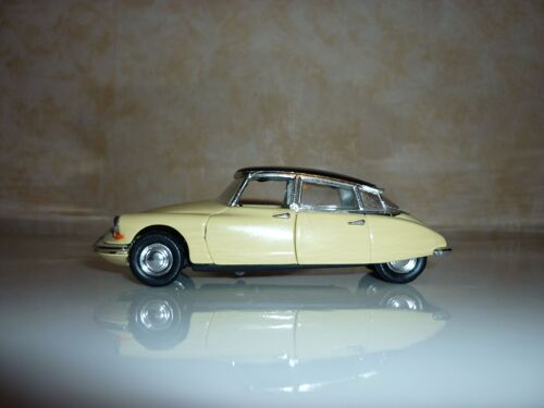 Citroen Ds 19   1956  Berlina Reference Rio 97-Rio