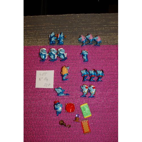 Lot N°14 Composé De 22 Figurines Kinder Dauphin
