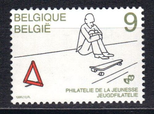 Belgique 1986 : Philatélie De La Jeunesse : 25è Festival International De L'humour Et De La Satire Graphique : Planche À Roulettes En Panne : Homme Attendant Le Dépannage - Timbre Neuf **