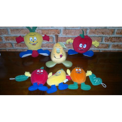 Lot Jouet Premier Age Un Portique Poussette  Un Doudou Poire 22 Cm  Une Boite A Musique Fruit Pomme 19 Cm Et Une Peluche Qui Parle Quand Ont Appuit Sur La Main 18 Cm