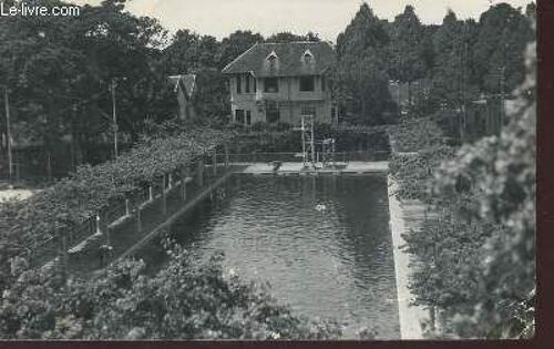 1 Photo-Carte Postale En Noir Et Blanc Dimension 9 X 14 Cm : Cambodge - P. Penh - La Piscine.