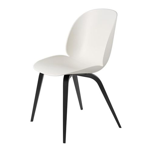 Gubi Chaise Beetle Dining Chair Base En Hêtre Noir (Alabaster White - Polypropylène Et Bois)