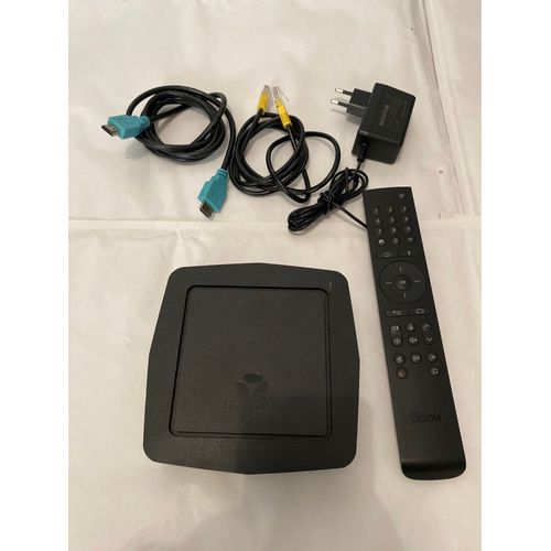 Decodeur 4k Android Bouygues BBOX 4K Télécommande + Câbles