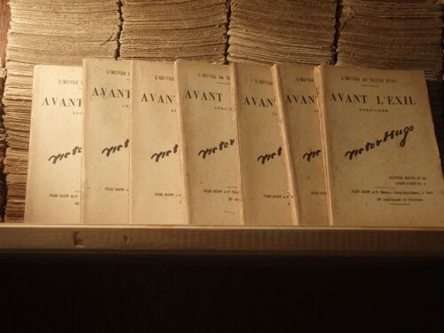 Avant L'exil  7 Volumes.