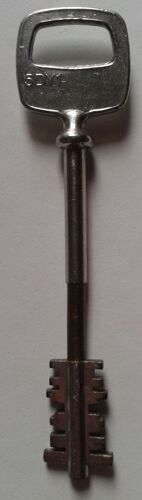 Clé De Porte Inox Double 9,5 Cm