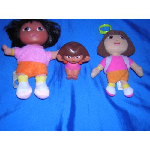 Lot De 3 Petites Poupées Dora.
