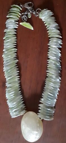 Collier En Coquillages