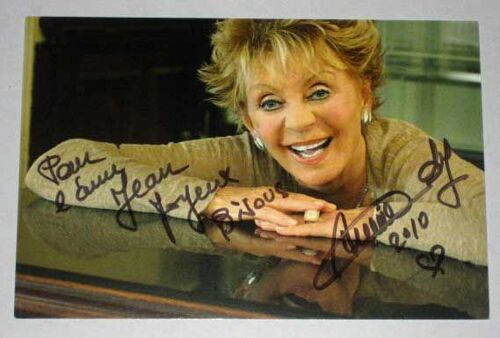 Autographe Annie Cordy Sur Carte Postale