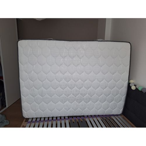 Vends Matelas + Sommier En Lot Uniquement