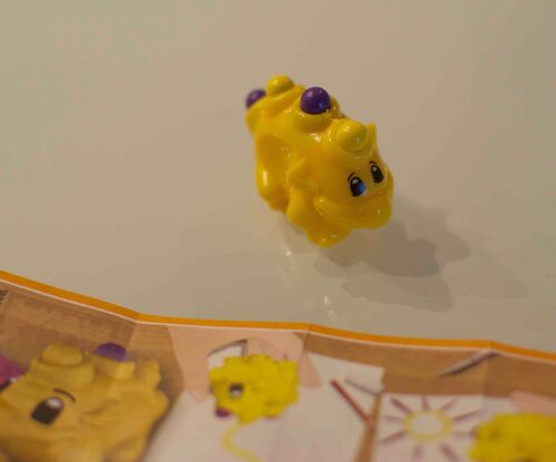 Figurine Kinder Mixart / Dragon Crayon Jaune Et Violet (Ft033)