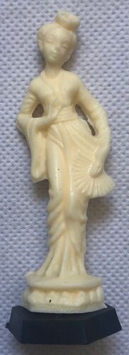 Figurine Chinoise Avec Un Eventail Petits Modèle Série 3, Café Maurice, Figurine Publicitaire